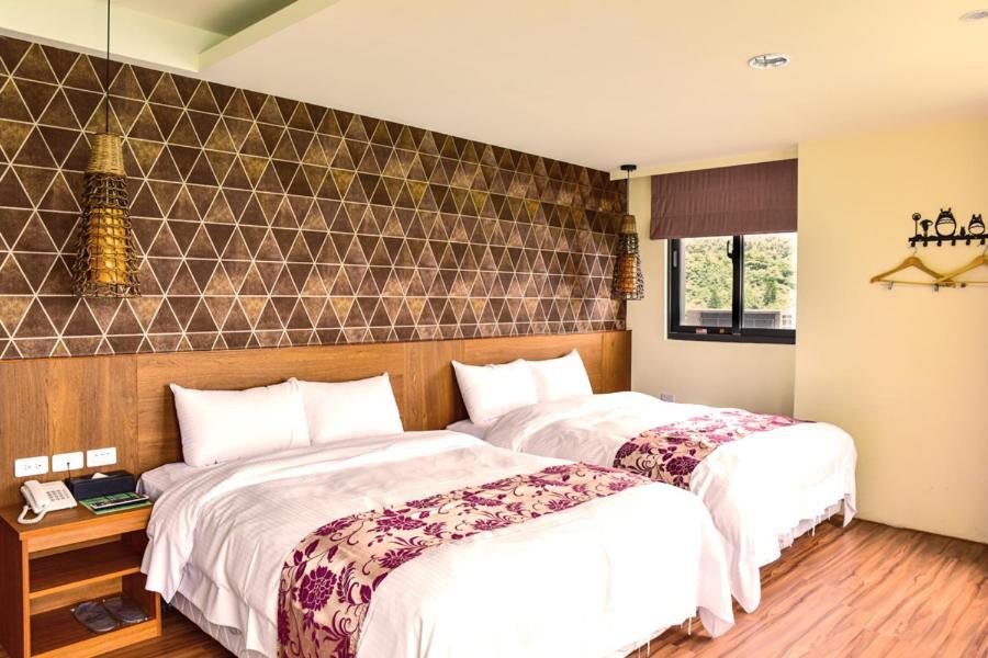 Miracolo View Hotel Yuchi Bagian luar foto