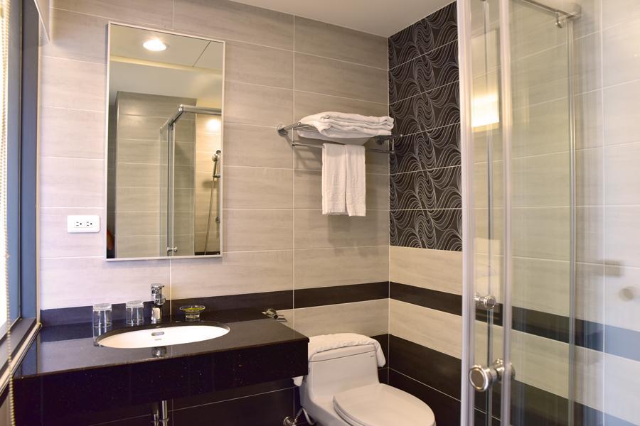 Miracolo View Hotel Yuchi Bagian luar foto
